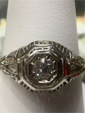 14 karat art deco engagement ring